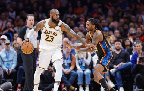  巴特勒回归赛场，爆冷首场状态亮眼，湖人观众沸腾！-开云体育官网